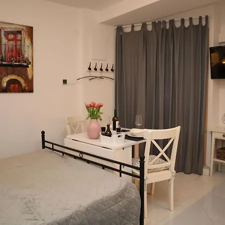 Art Rovinj-holiday- Im Herzen Der Altstadt Eine Moderne By Interhome Apartament Rovinj