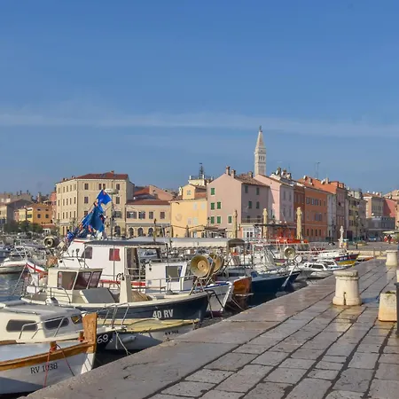 Art Rovinj-holiday- Im Herzen Der Altstadt Eine Moderne By Interhome